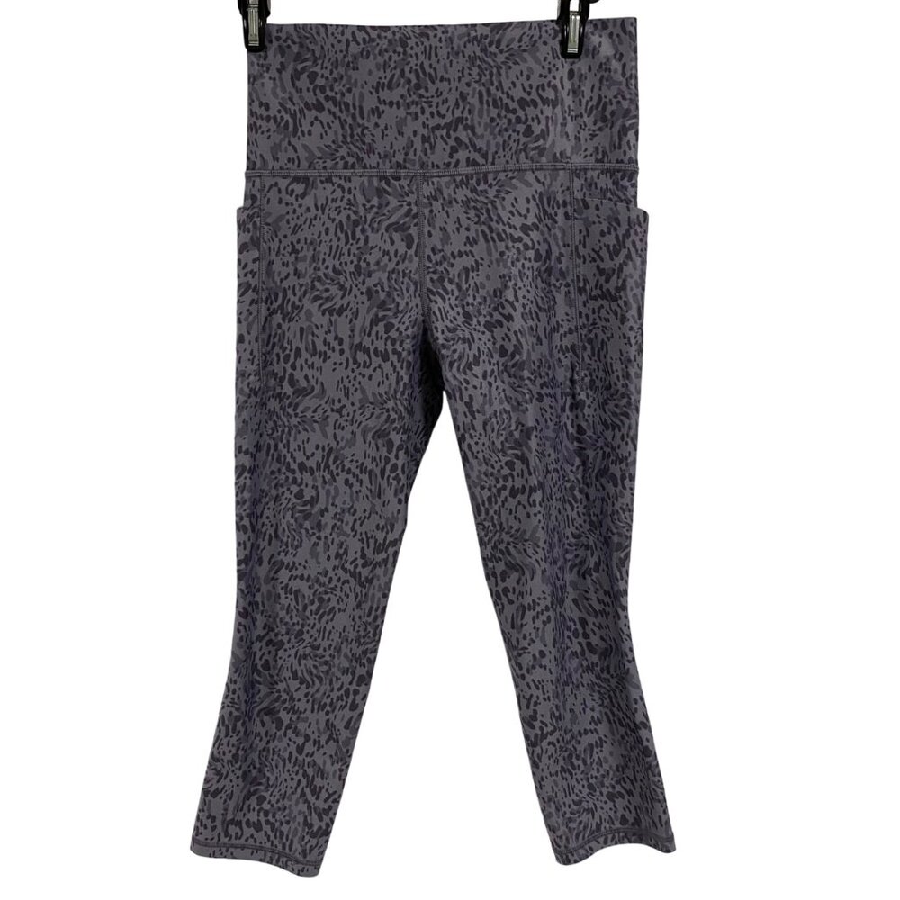 Athleta‎ Salutation Stash Pocket II Liquid Petal Tempest Violet Capri Leggings S